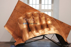 artist__kuenstler_danh_vo_6_20130106_1011186004